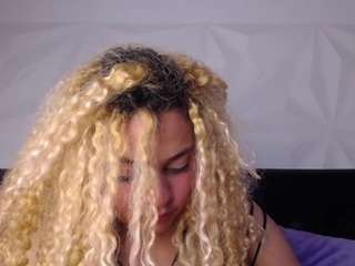 curly-marshall Live Webcam on CamSoda
