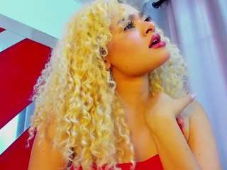 Curly Marshall live cam preview
