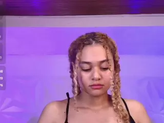 Curly Marshall's Live Sex Cam Show