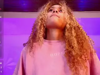 Curly Marshall's Live Sex Cam Show