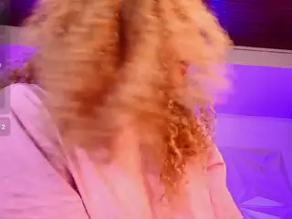 Curly Marshall's Live Sex Cam Show