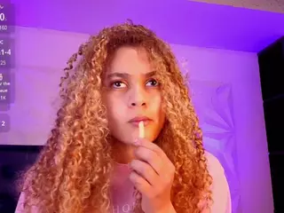 Curly Marshall's Live Sex Cam Show