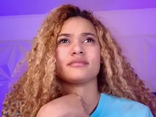 Curly Marshall's Live Sex Cam Show