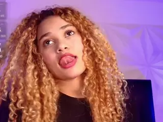 Curly Marshall's Live Sex Cam Show