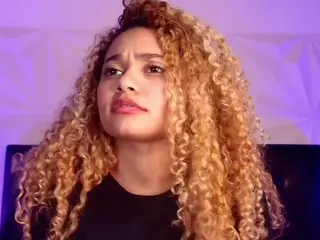 Curly Marshall's Live Sex Cam Show
