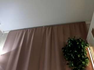 juicy-vikki's CamSoda show and profile