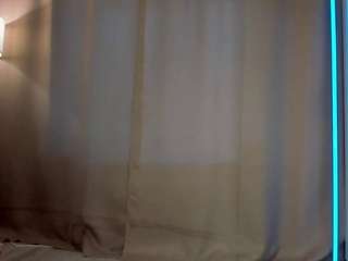 Juicy-Vikki live webcam show
