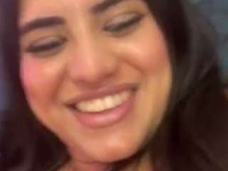 leialeen1 Live Webcam on CamSoda