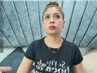 lily-meghan Live Webcam on CamSoda