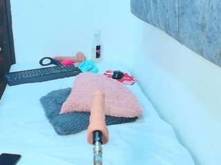 lily-meghan Live Webcam on CamSoda