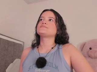 Lol-cutee live cam preview