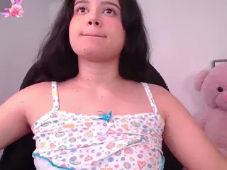 Lol-cutee's Live Sex Cam Show