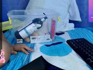 skinnykalitzo18 webcam