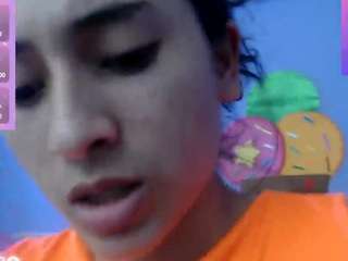 skinnykalitzo18 webcam