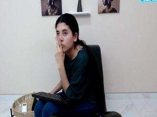 skinnykalitzo18 webcam