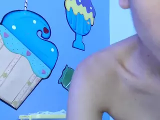 skinnykalitzo18's Live Sex Cam Show