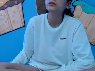 skinnykalitzo18's Live Sex Cam Show