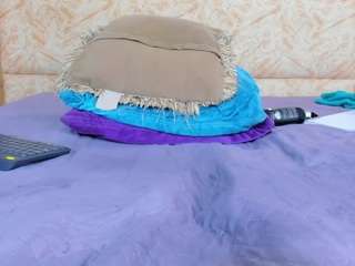 abrilpeach webcam