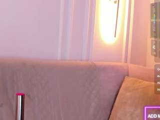 abrilpeach Live Webcam on CamSoda