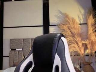 AlliceLover live cam on CamSoda