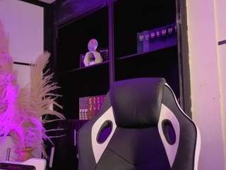 AlliceLover live webcam show