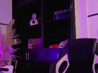 AlliceLover live webcam show