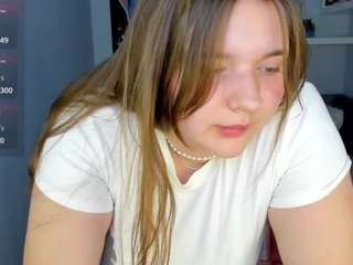 Chloe-Whitee
