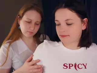 Edith and Juliana's Live Sex Cam Show