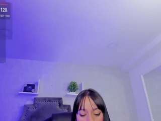 emiliaa-rosse webcam model