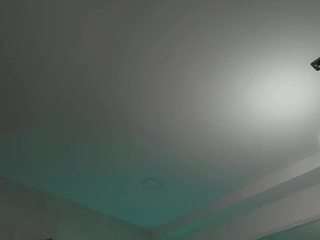 emiliaa-rosse Live Webcam on CamSoda