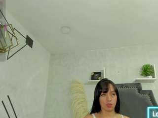 emiliaa-rosse Live Webcam on CamSoda