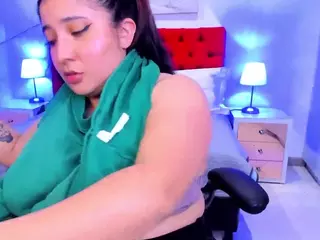 Emma-monserratt's Live Sex Cam Show