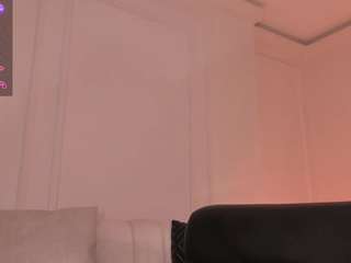 isabellamoreau's CamSoda show and profile