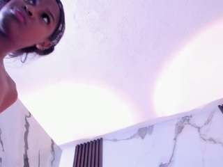 Averlie-Sterling live webcam show