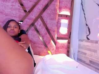 Averlie-Sterling live cam preview