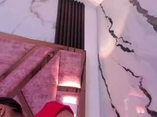 Averlie-Sterling live cam preview