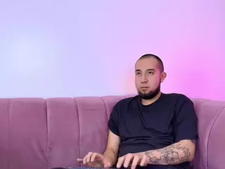 Kurttsinner's Live Sex Cam Show