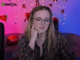 Ce modèle est en direct maintenant. lissa-night