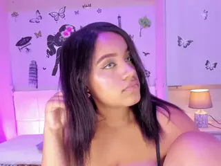 NaomiiGray's Live Sex Cam Show