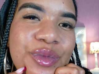 scaarletfox's CamSoda show and profile