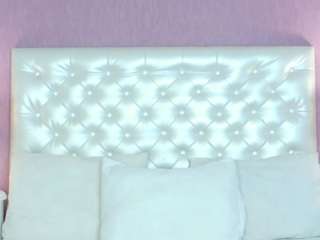 ScaarletFox live webcam show