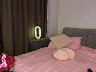 Hd, Blonde Hair, Young Adult,  Camiqa – Free Live Video Chat with Strangers Online
