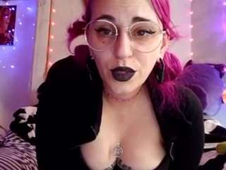 Discover Sinfulvixen1014, she wants to orgasm for your delight sinfulvixen1014 from CamSoda