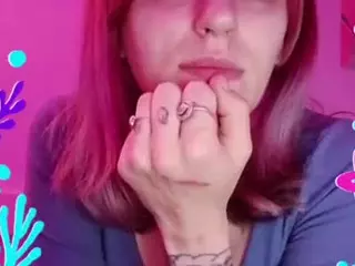 Stonervixen1014's Live Sex Cam Show