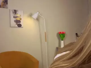 WiloneEmley's Live Sex Cam Show