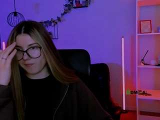 Model ini sedang live sekarang. barbara-crazy