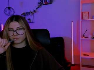 यह मॉडल अभी लाइव है. barbara-crazy