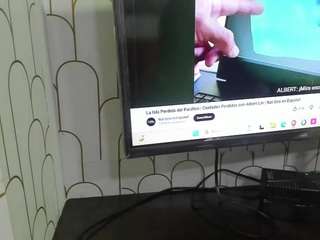 chloe-fosster live cam profile