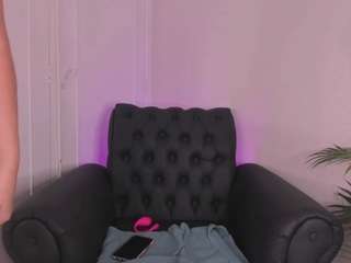 kendalblake's CamSoda show and profile