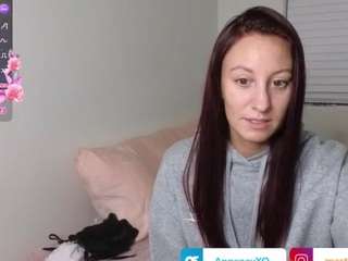 masterdsslaveannenayxo webcam model